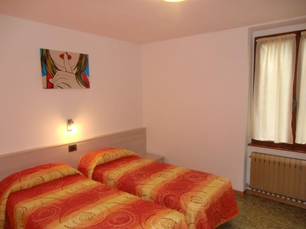 Casa Ambra Apartment Val Maria-Pur Bagian luar foto